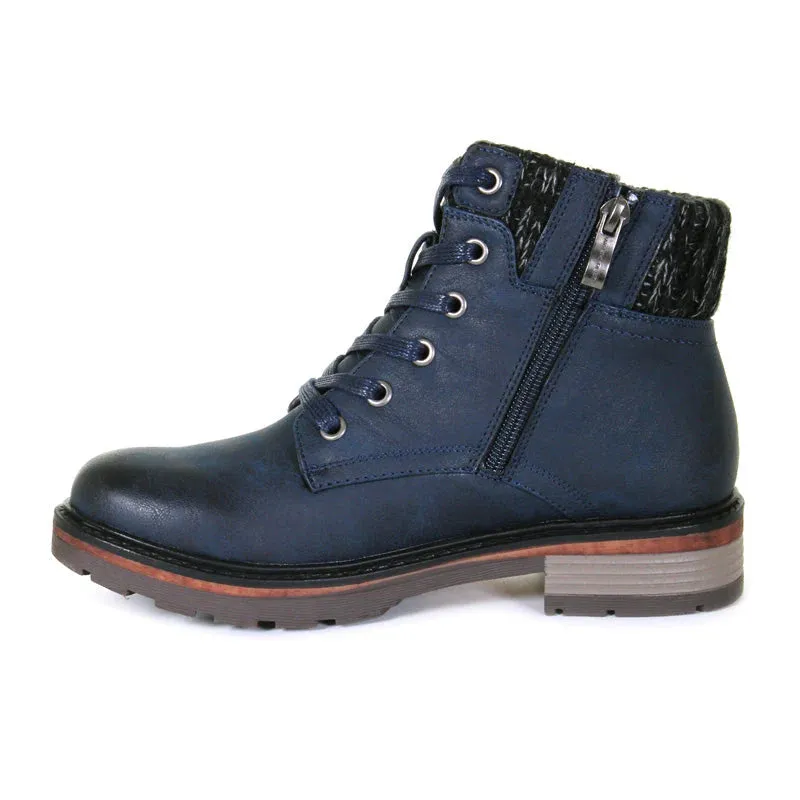 Comfortable Heel Women's Wanderlust Amy Waterproof Boot - Navy