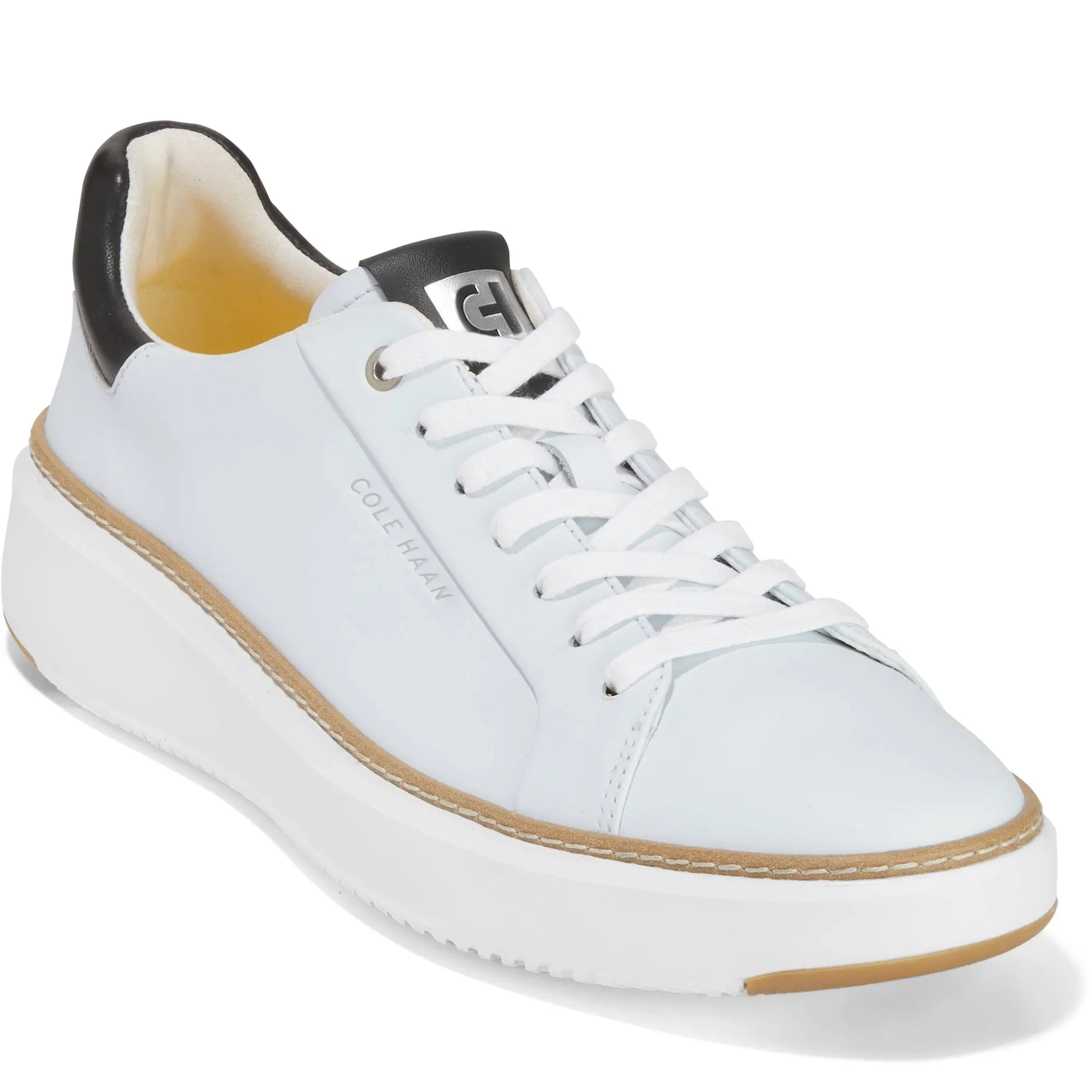 running in a crater area shoes all - terrain Grandpro Topspin