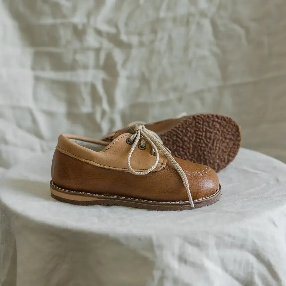 Rory Boat Shoe - Tan/Cognac Feather Light City Adventure Responsive Cushion Weekend Warriors