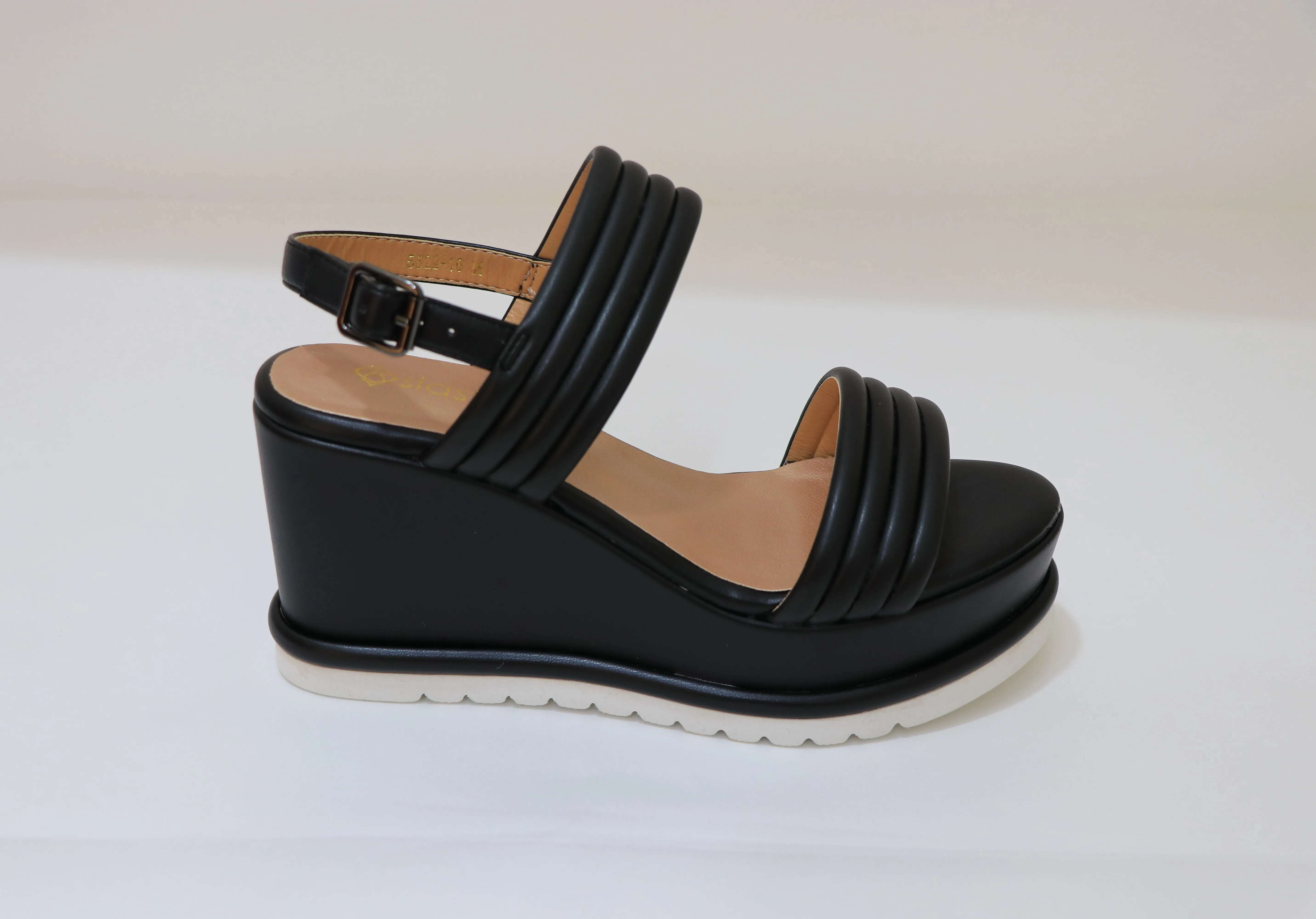 SLASH Rocky Sandals Flexible Vacation Shoes Soft Sole