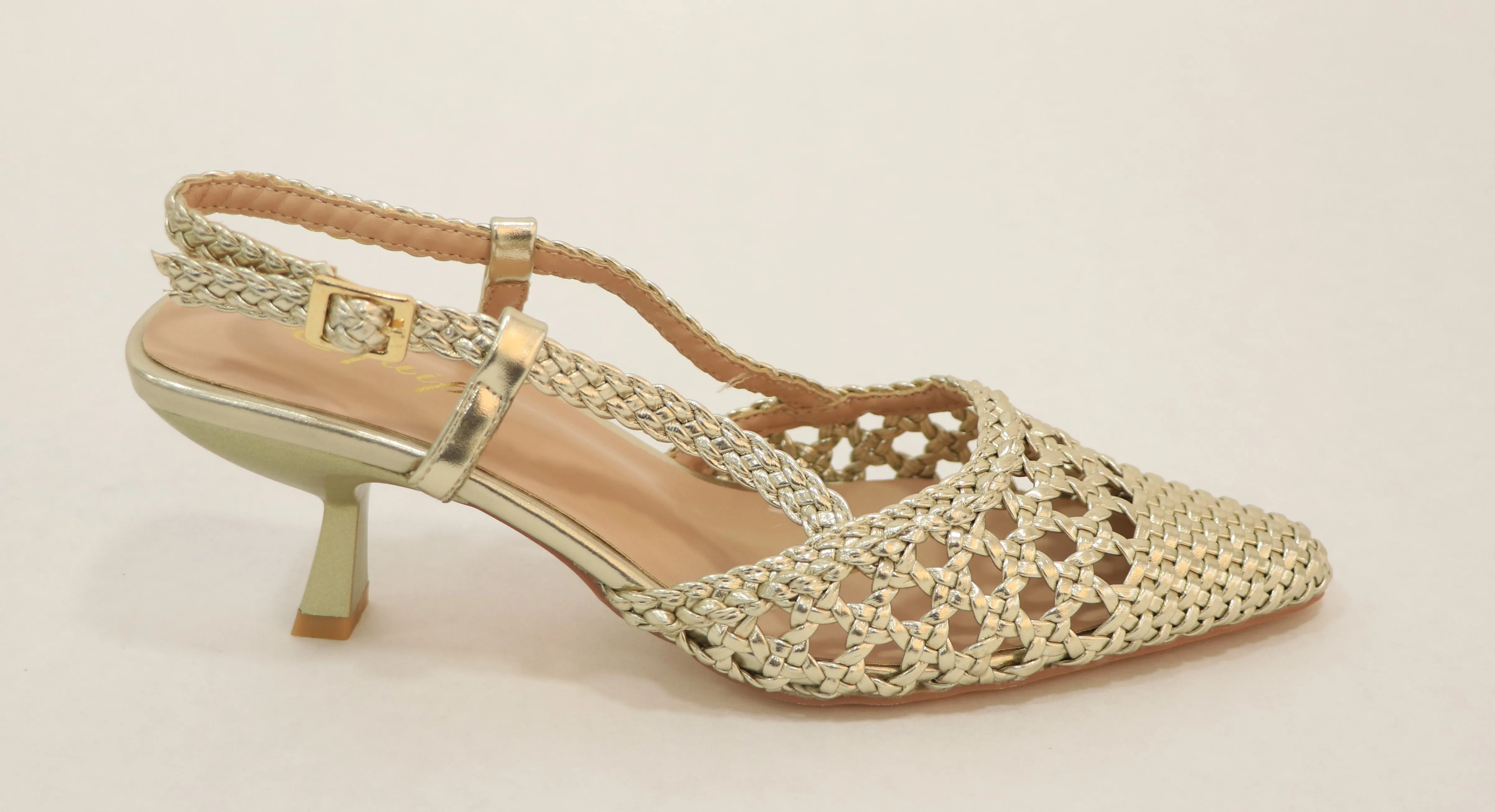 Easy To Wear Shoes EQUIPE SANDALS