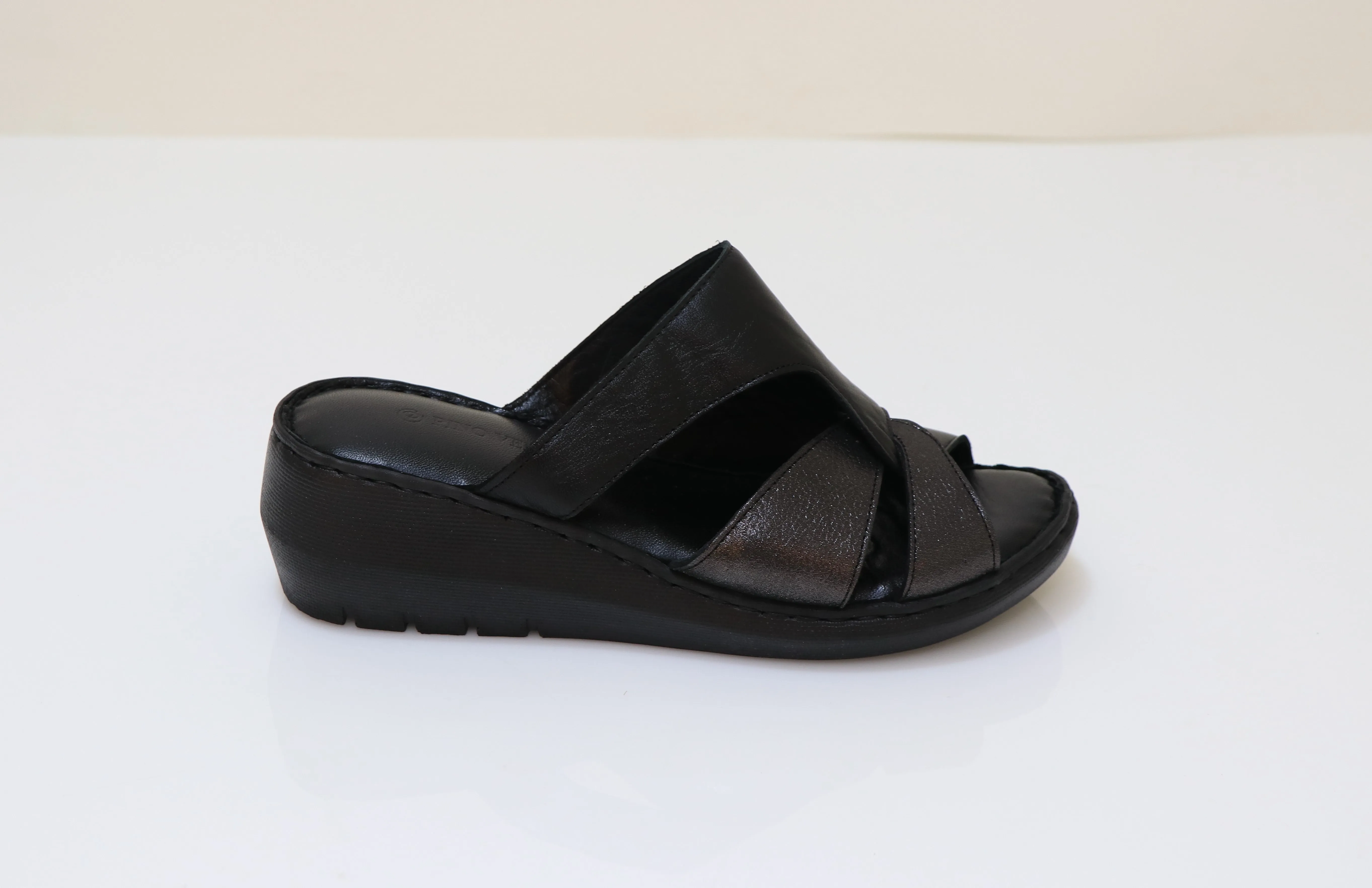 Heel Support Trendy Footwear For Travel PINO VERDE