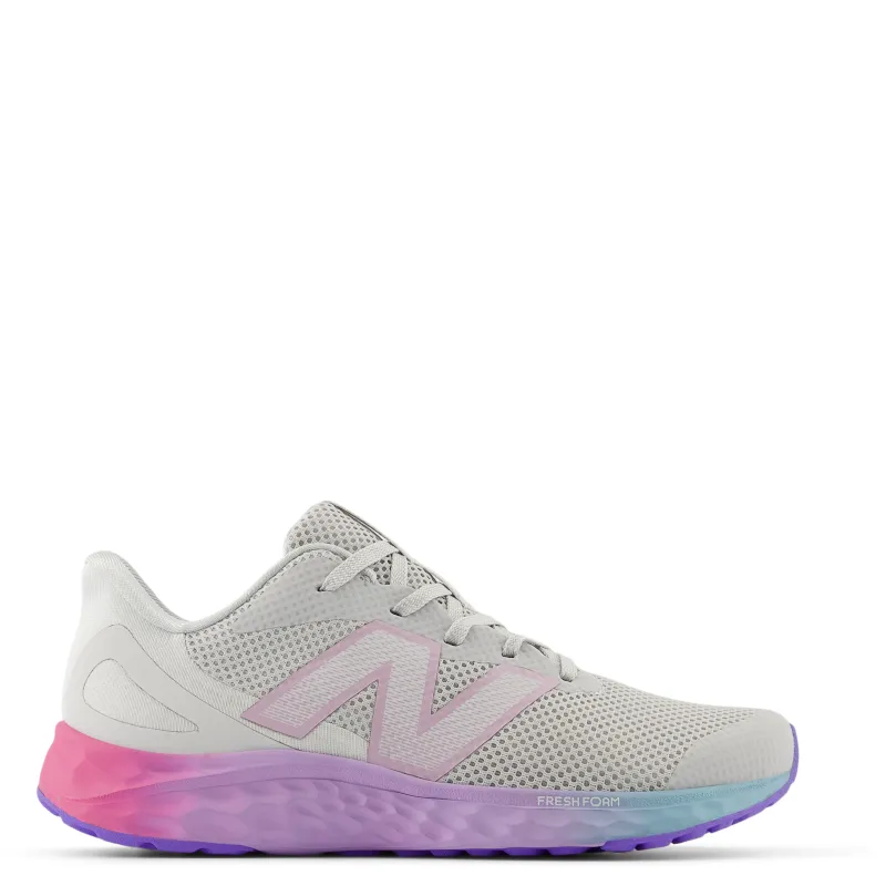 beachgoers' shoes Big Kid's Fresh Foam Arishi v4