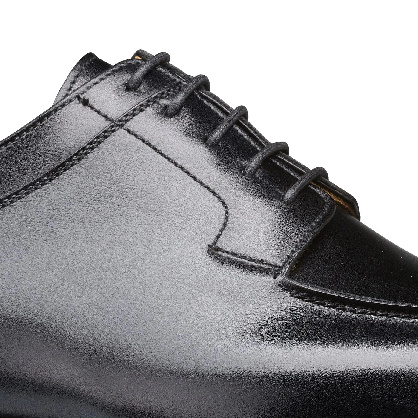 Comfortable Heel Hardwick Black Calf