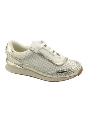 Lace - up kids' shoes Slip - on kids' shoes Karin (Little Kid/Big Kid)