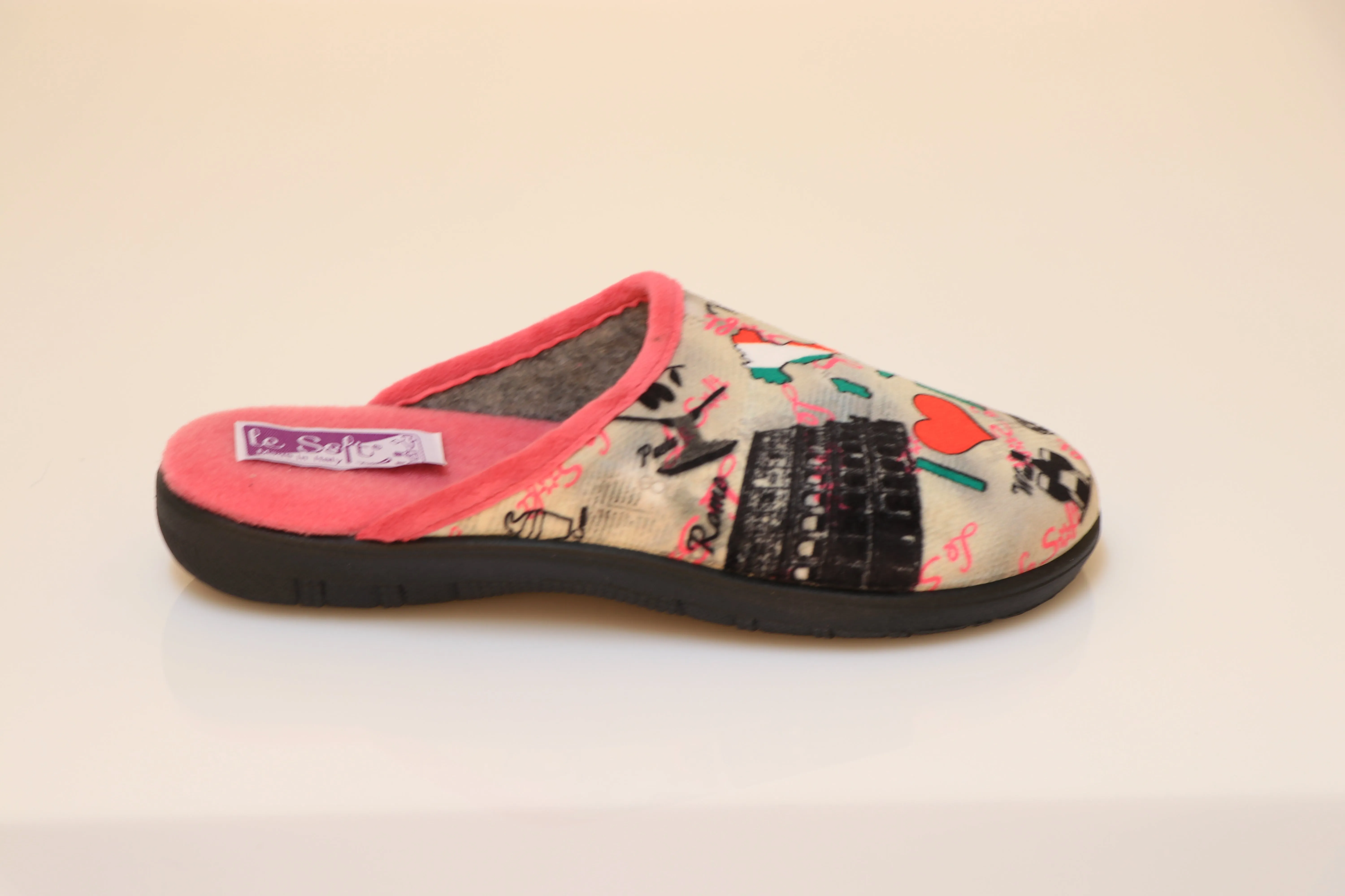 Ventilated Design Instant Comfort Footwear LE SOFT