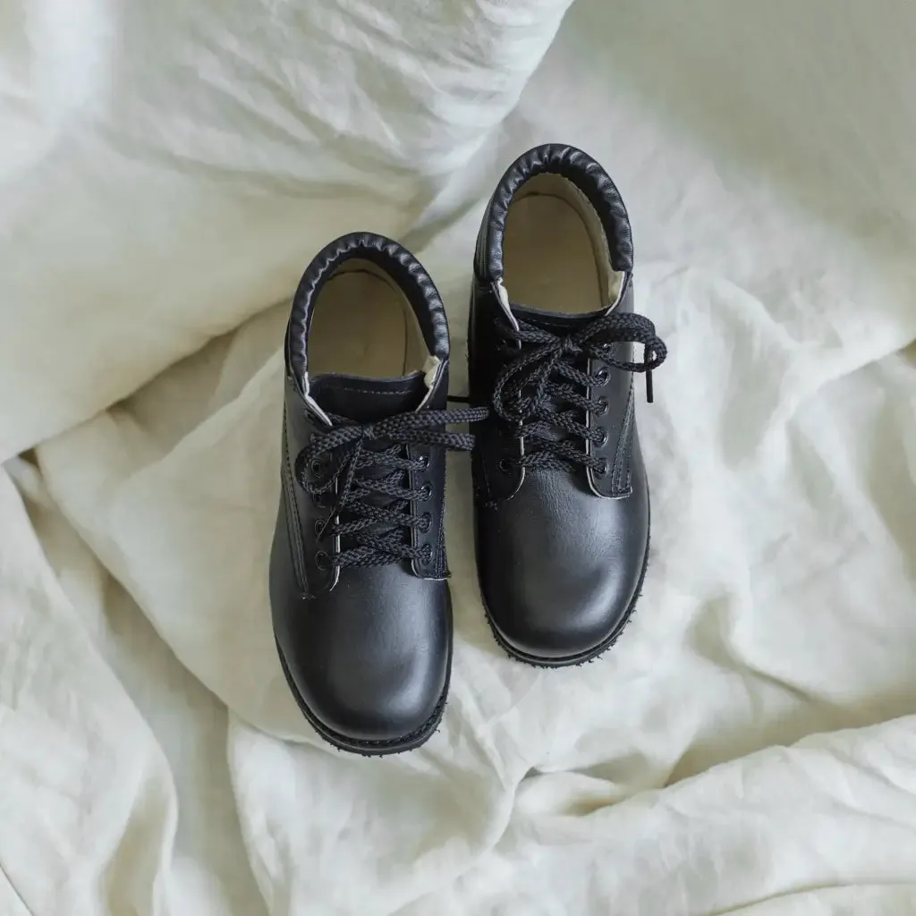 Slim Profile Conference Day Polished Look Modern Professional Levon High Top - Black