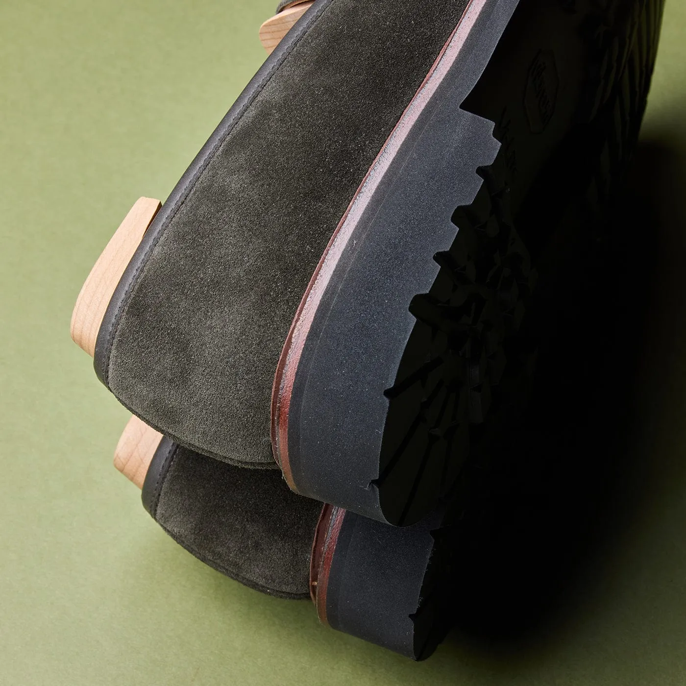 Boston 2 Earth Green Suede Fast Fit