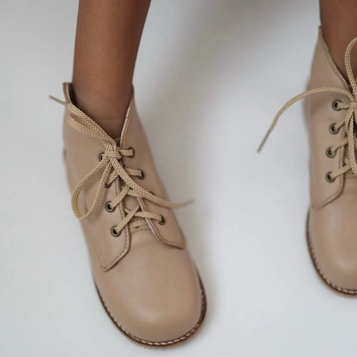 Timeless Oxfords Slip Resistant Milo Boot - Truffle