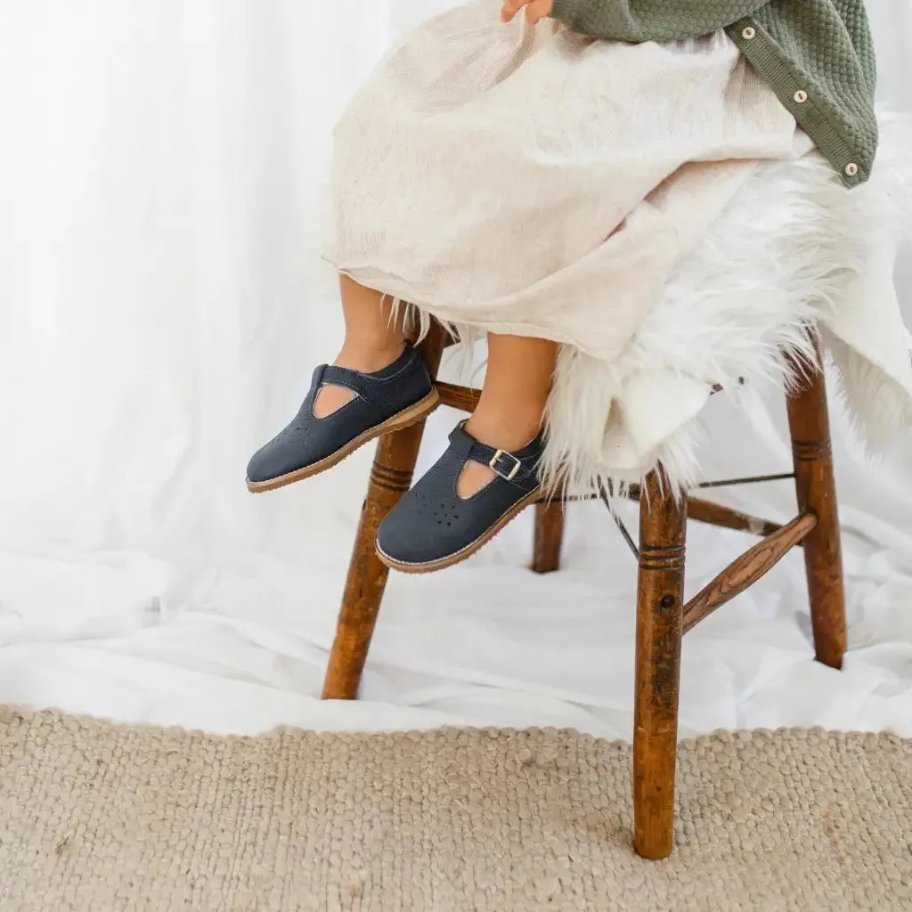 Flora T-Strap - Navy Supportive Core Active People