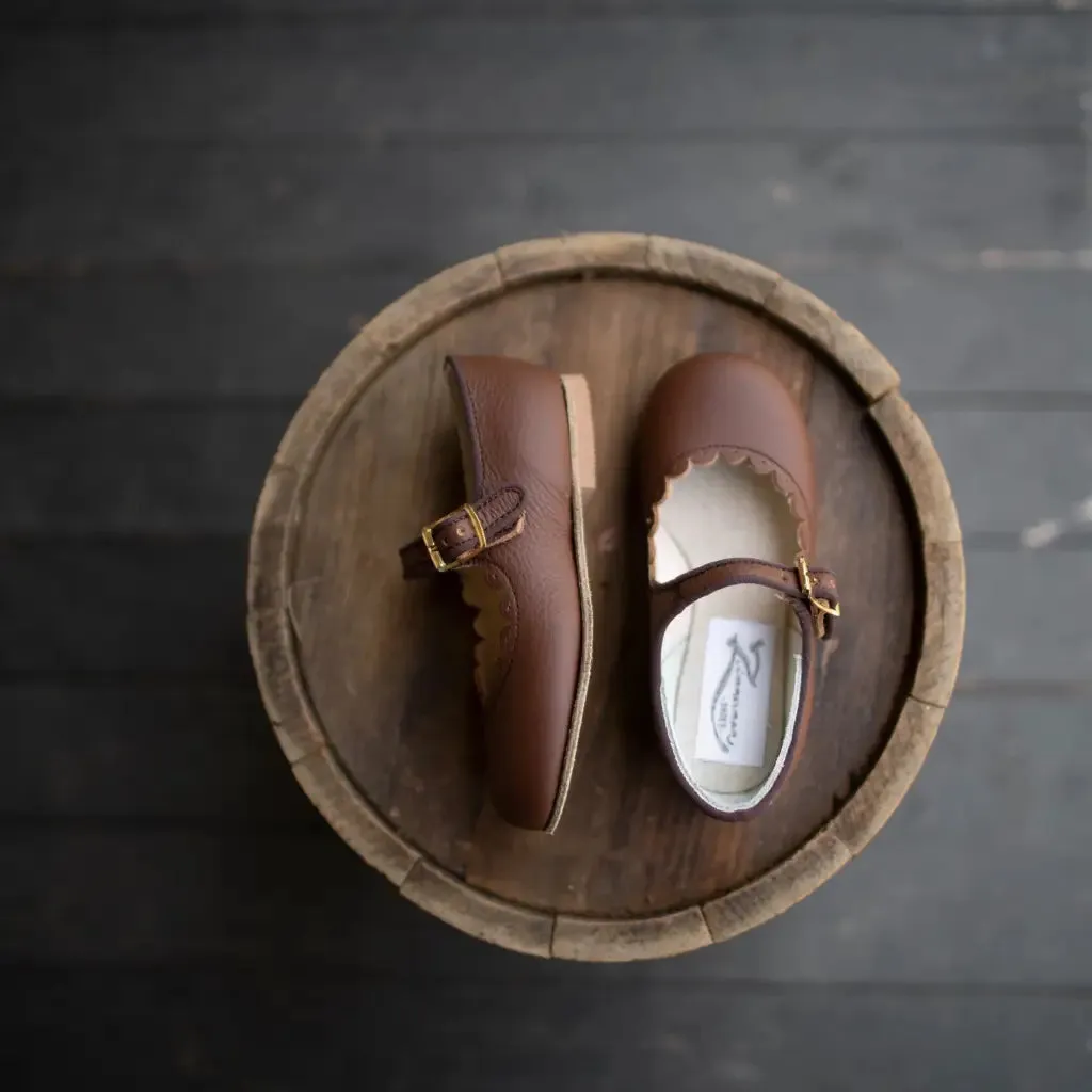 Sweat Resistant Frequent Travelers Comfort Walk Scalloped Mary Jane - Dark Brown