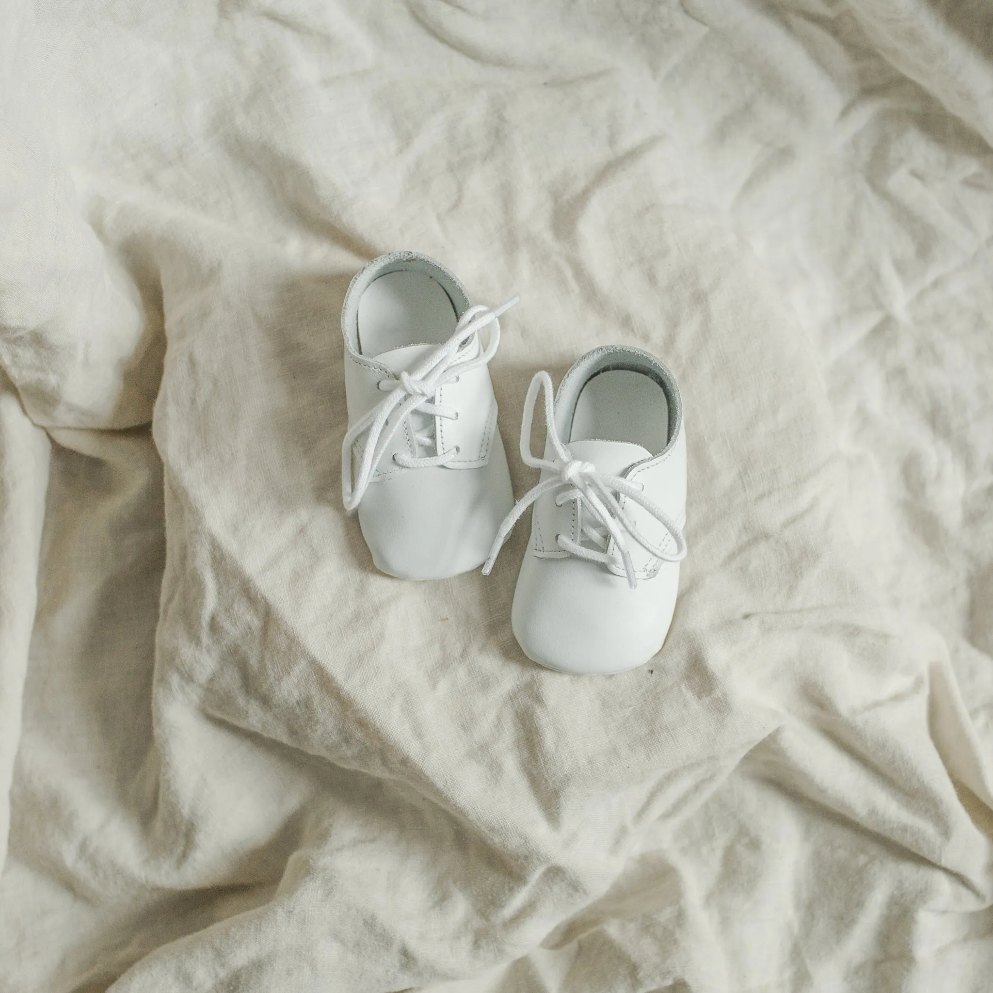 High Quality All Day Travel Light Soft Soled Oxford - White