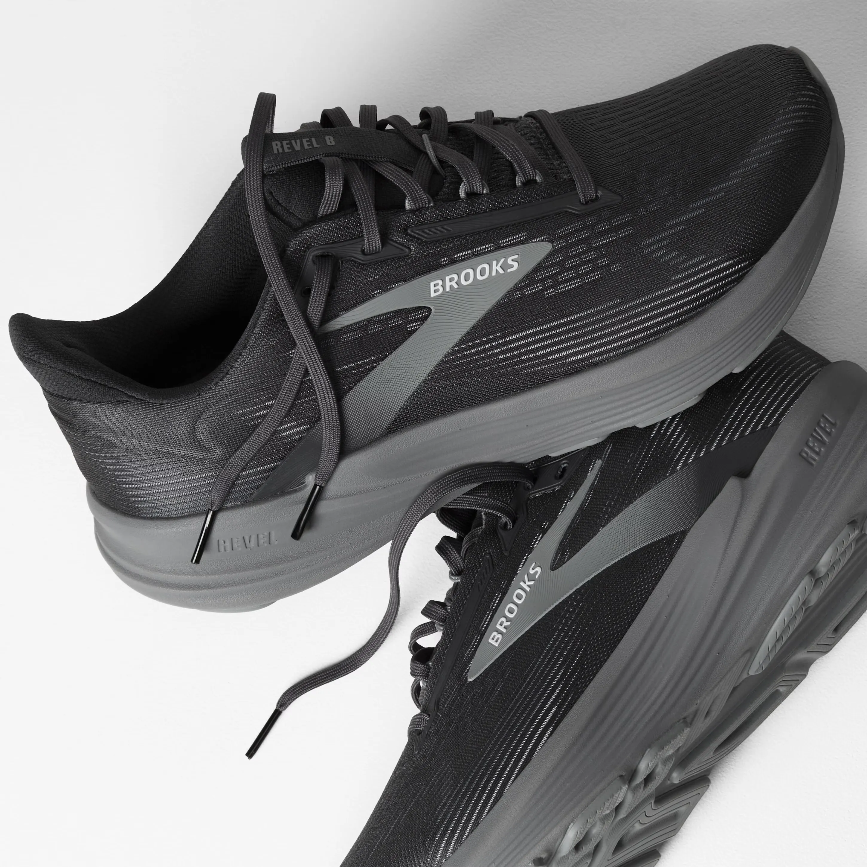 Men's Revel 8 Moisture   Wicking Material easy - to - put - on shoes