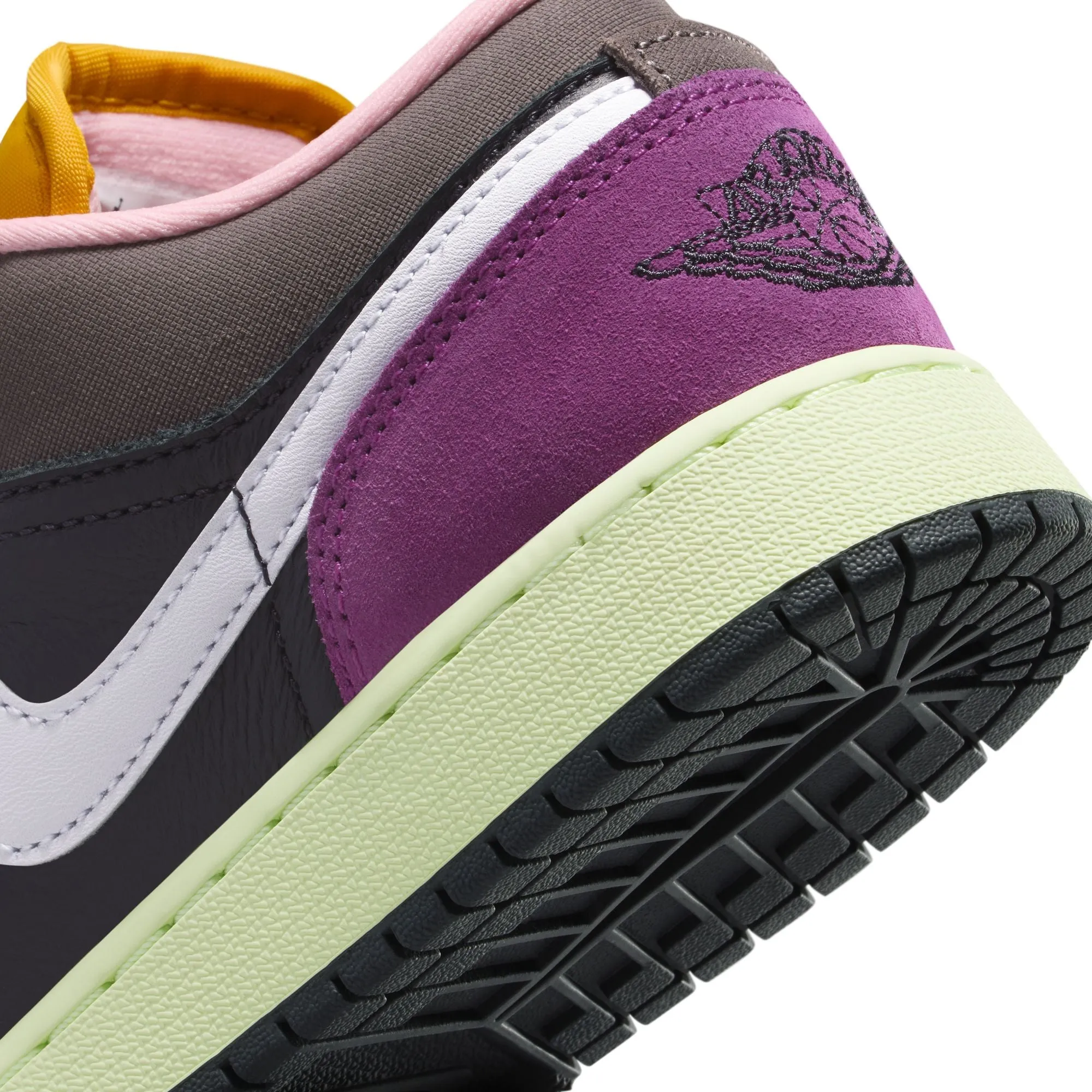 Air Jordan 1 Low SE Big Kids' Shoes Color: Oil Grey/white-cave Stone-arctic Punch HQ2021-005 Korean Trend
