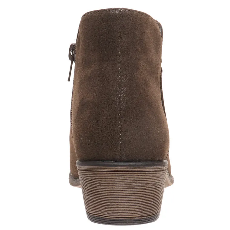 Cushioned Step Trail Exploration Cushioned Step Urban Commute Women's May-24 *FINAL SALE